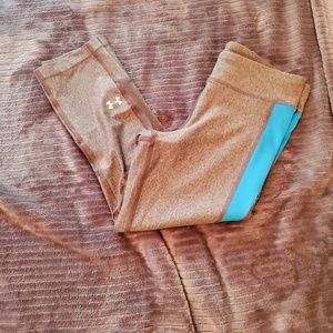 UA gray crop leggings with blue